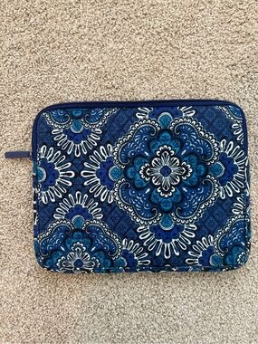 Vera Bradley Navy and Turquoise Medallion Quilted Tablet Sleeve